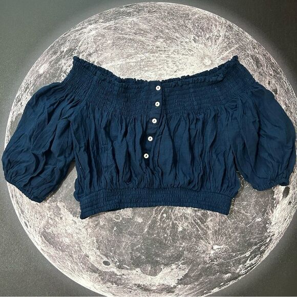Free People We the Free Dancing Til Dawn Navy Off the Shoulder Crop Top SZ SM - Picture 4 of 5